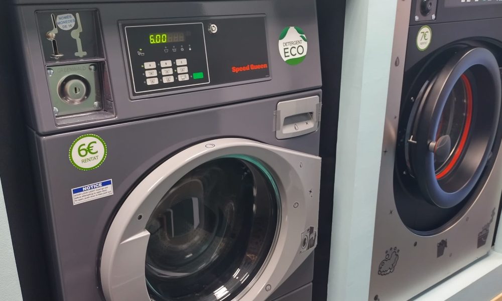 Detergent ecològic a les bugaderies autoservei